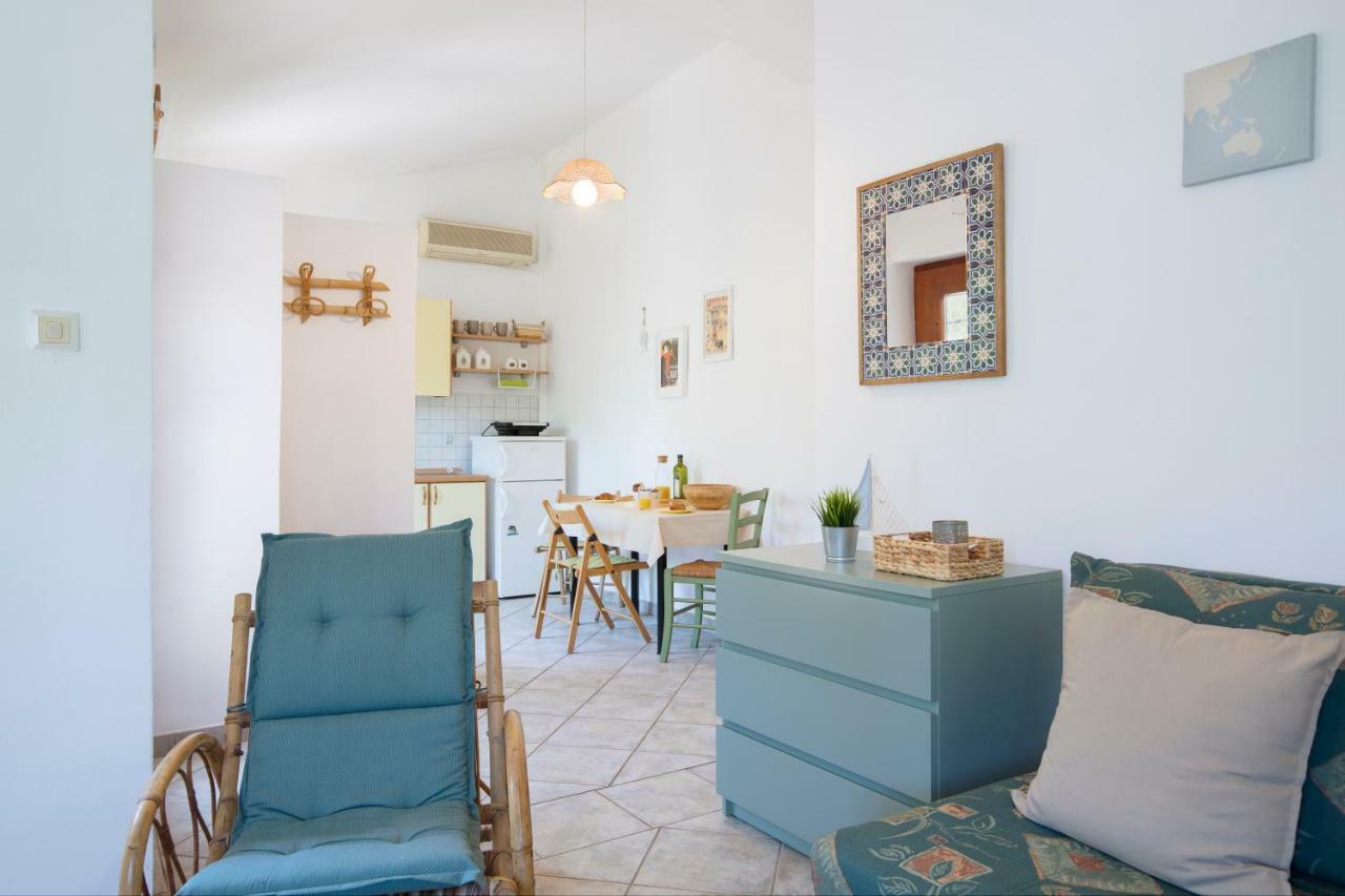Luca'S Apartment Пула Екстериор снимка